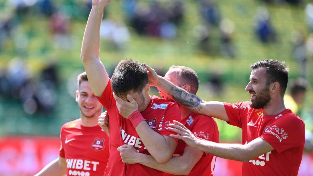 Imagini emoționante la CS Mioveni - Hermannstadt! Daniel Paraschiv a izbucnit în lacrimi după ce a înscris la mai bine de două luni de la ultima reușită | FOTO & VIDEO