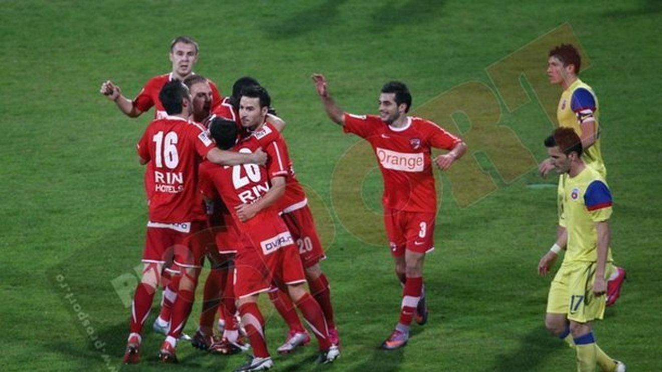 Avocatul "diavolului"!** "Apostol nu a vrut sa facă henț! Dinamo a jucat slab, Steaua arată bine"