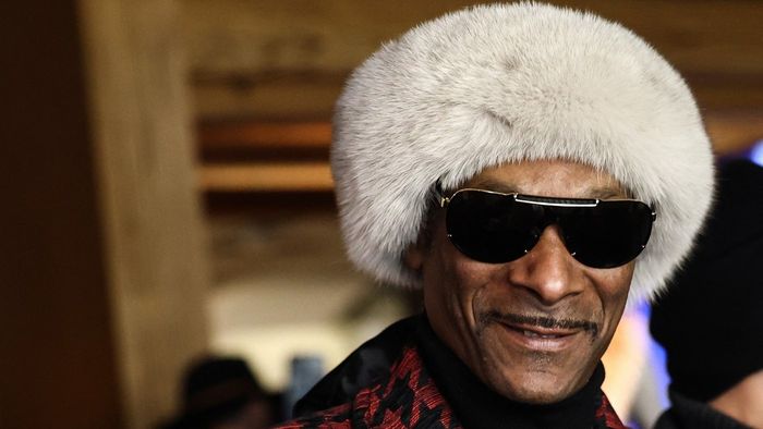 Fabulos! Snoop Dogg, cu steagul României alături de „tricolori” la Jocurile Olimpice Milano Cortina 2026
