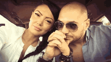 „Știm că ești prost!”. Fostul iubit al Andreei Mantea, scandal în direct, după ce a fost provocat la o bătaie în cușcă. VIDEO