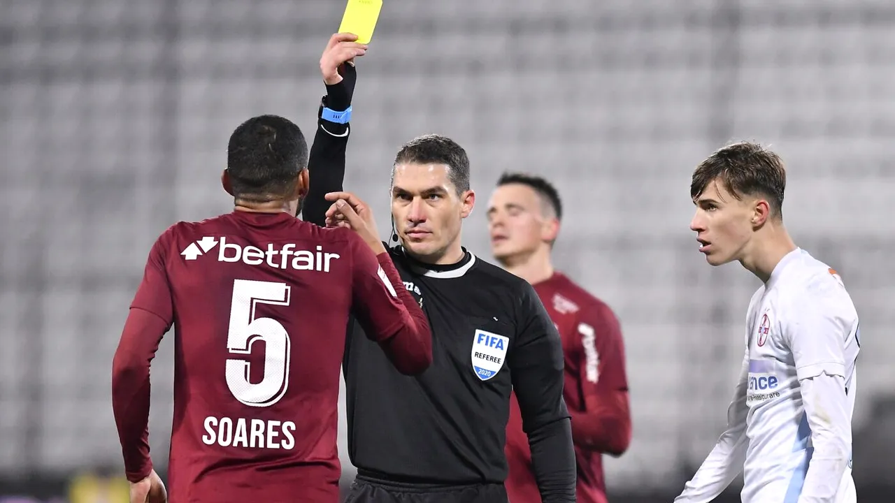 Presiunea și-a spus cuvântul în Gruia! CFR Cluj - FCSB, extrem de fragmentat în start-ul derby-ului: un fault la două minute