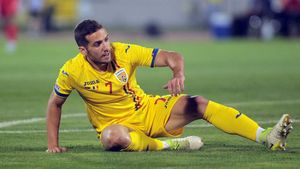 Alex Chipciu, primele griji la CFR Cluj! Dan Petrescu: "Nu mă interesează loviturile de imagine! Din păcate..."