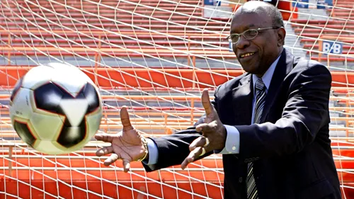 Jack Warner, fost vicepreședinte al FIFA, a fost suspendat pe viață din fotbal