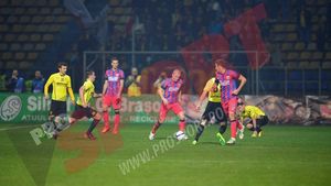 Gardoș: "Golul e valabil 100%!" Ce spune fundașul stelist despre sistemul ales de Reghecampf