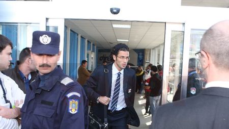 VEZI AICI imagini de la sosirea lui Olympique Lyon!