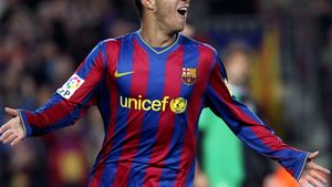 BarÃ§a este gata să promoveze un nou super jucător: Thiago Alcantara! Vezi ce poate!