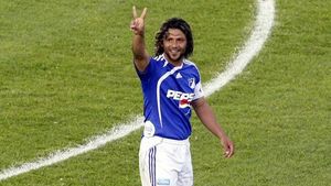 Liga "băieților răi"! Bedoya e cel mai dur jucător din istorie!**Ultima ispravă: i-a dat un picior în cap unui adversar și s-a ales cu 15 etape de suspendare. Câte eliminări a strâns