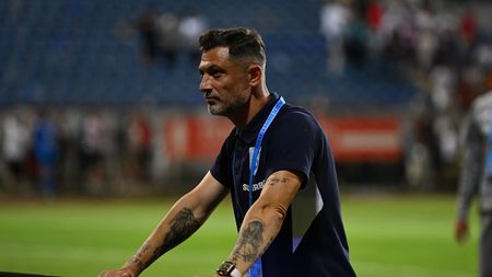 Mesaj exploziv din partea fostului antrenor al Craiovei: ”Mirel a plecat plângând. Slugoii și maimuțoii din jurul lui Mike au jubilat că au scăpat de el”