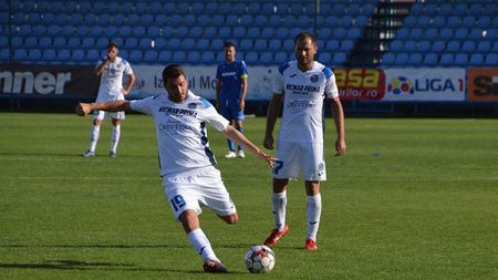 EXCLUSIV | ”U” Cluj a bătut palma cu un mijlocaş din Liga 1 şi aşteaptă perfectarea actelor. Ce contracte au reziliat clujenii şi fotbalistul cu salariu mare de care vor să scape