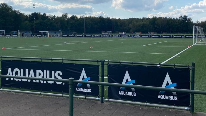 Vizită memorabilă la clubul care i-a cumpărat din România pe Ianis Hagi și pe Vladimir Screciu! Opinia unui fost fotbalist român din Ligue 1: „Diferența dintre noi și ei este cam de 30 de ani” | EXCLUSIV
