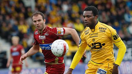 În plin campionat, Dinamo face casting de jucători! Încă un fundaș stânga în probe