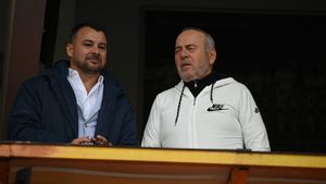 Milionarul român de 70 de ani care trăiește o altă viață! Transformarea radicală pe care a suferit-o, după ce a slăbit aproape jumătate din greutatea totală: „De aici mi se trage totul”