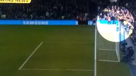 VIDEO NEBUN** Golul din offside al lui Chicharito a aruncat în aer Stamford Bridge! Fanii au aruncat un steward din peluză