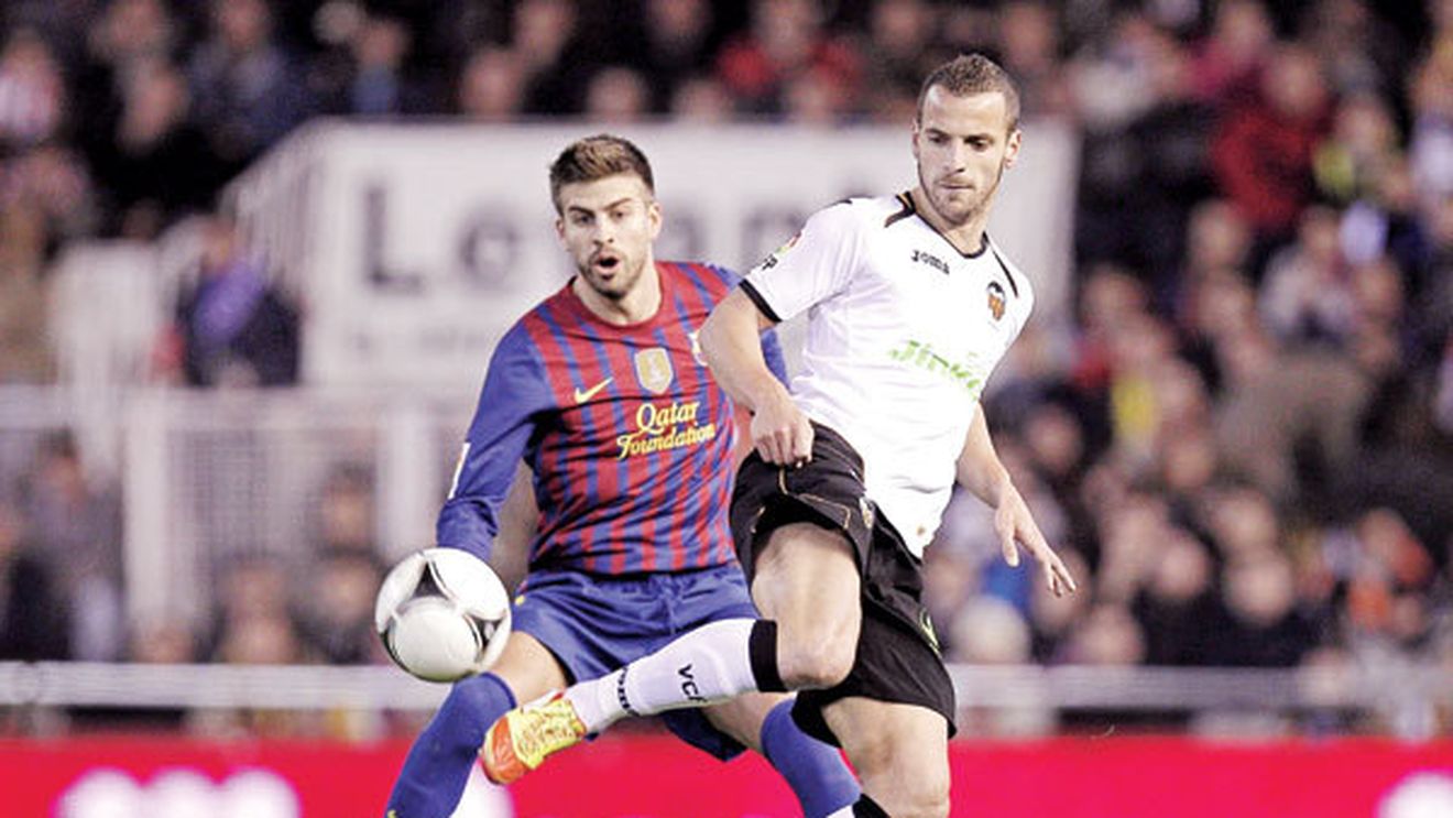 Pique, lovit de autobuz!** Fundașul BarÃ§ei a fost implicat într-un accident, chiar înainte de plecarea în Germania