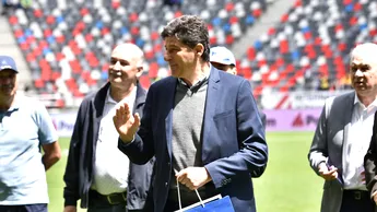 Miodrag Belodedici a ales între războiul dintre FCSB și CSA Steaua! Cuvinte de laudă pentru jucătorii lui Gigi Becali, în ziua în care a împlinit 60 de ani: „M-am bucurat mult pentru băieți!” VIDEO