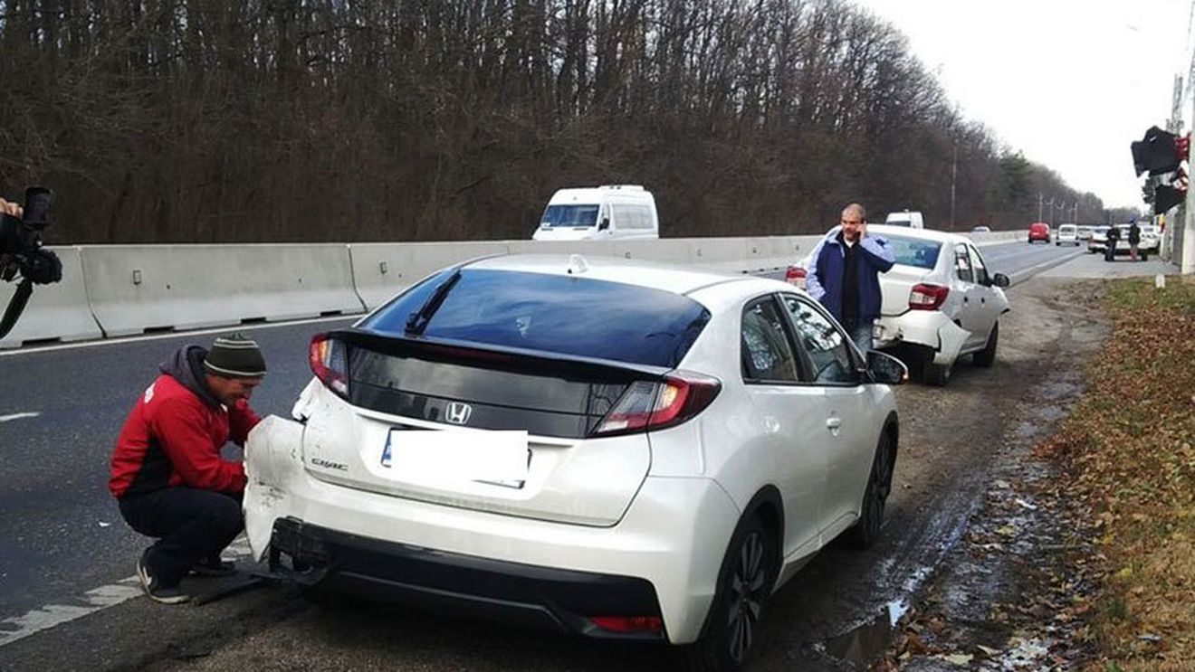 FOTO | Essombe și Fai au fost implicați într-un accident de circulație. Din fericire, nimeni nu a fost rănit