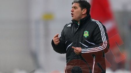 Lăcătuș:** "Ne putem califica, dacă nu mai greșim în apărare!"