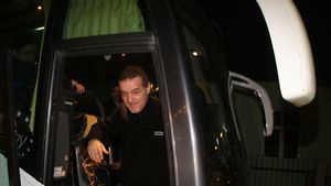 Becali: "Îl vreau pe Costea"