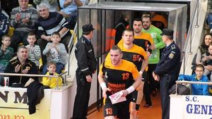 Show-ul continuă! Dunărea Călărași a câștigat la "loterie" cu Dinamo, după ce s-a ridicat cu ajutorul a doi handbaliști din Rep. Moldova. Patru surprize din tot atâtea posibile după prima etapă din play-off