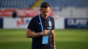 Mirel Rădoi anunţă schimbări în echipă pentru meciul cu Farul şi un nou obiectiv pentru Universitatea Craiova