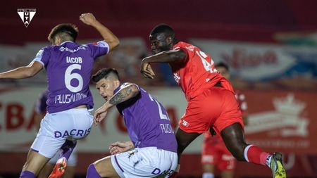 UTA oprește Rapidul în „exilul” de la Oradea, 2-2, în etapa a 13-a din Superliga | Kevin Luckassen, coșmarul giuleștenilor. Cristiano Bergodi a ajuns să își pună mâinile în cap!