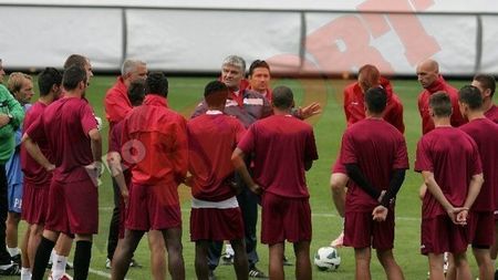 "Dacă mai înscriam un gol, eram aproape calificați! La acest scor e ca și cum returul ar începe de la 0-0!"** Ce transferuri va face CFR dacă se califică în grupe