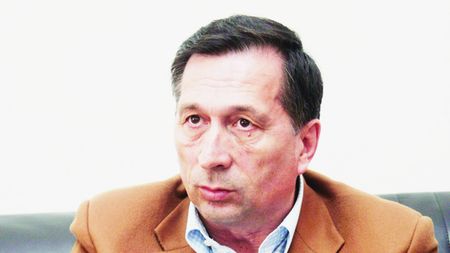 Crăciunescu luptă pentru salvarea Oltchimului: "Îl rog pe domnul Roibu să se răzgândească"