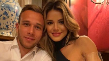 A dat lovitura carierei, dar și în viața personală! Cine este și cum arată Carolina Miarelli, iubita noului star de la Liverpool, Arhtur Melo. Blonda arată senzațional și face furori pe Instagram cu postările sale | GALERIE FOTO