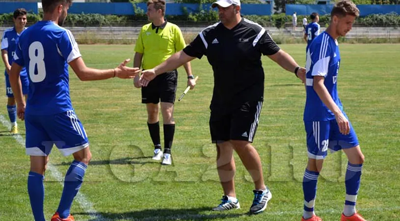 Pelici se gândește la promovare după ce a încheiat anul la egalitate cu liderul.** 