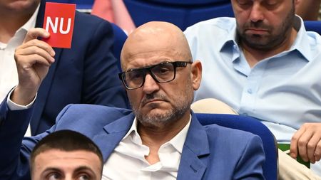 Adrian Mititelu, atac nuclear împotriva lui Dani Coman: „Ce ai condus tu, mă, băiatule? Ce frumos e pe banii primăriei!”