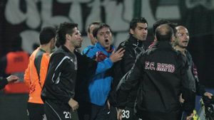 Marius Lăcătuș:** "Am suferit cam ca Dinamo în meciul cu noi"