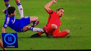 Ibrahimovic l-a egalat pe Davids în topul celor mai eliminați jucători din istoria Ligii Campionilor. Coincidență incredibilă: Ambii au jucat la Ajax, Juventus, Milan, Inter și Barcelona