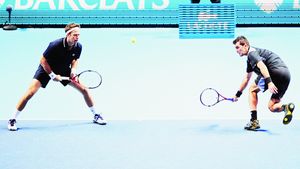 Perechea Tecău/Lindstedt, eliminată în semifinale la Brisbane