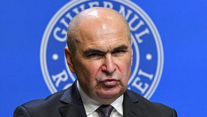 A dat nas în nas cu premierul Ilie Bolojan pe culoarele televiziunii. S-a dus direct la el: „A rămas siderat!”