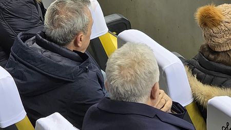 Mircea Rednic a revenit lângă Dinamo! Cum a fost surprins la meciul cu Universitatea Craiova