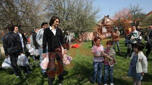 FOTO** Bănățenii au făcut cadouri copiilor orfani