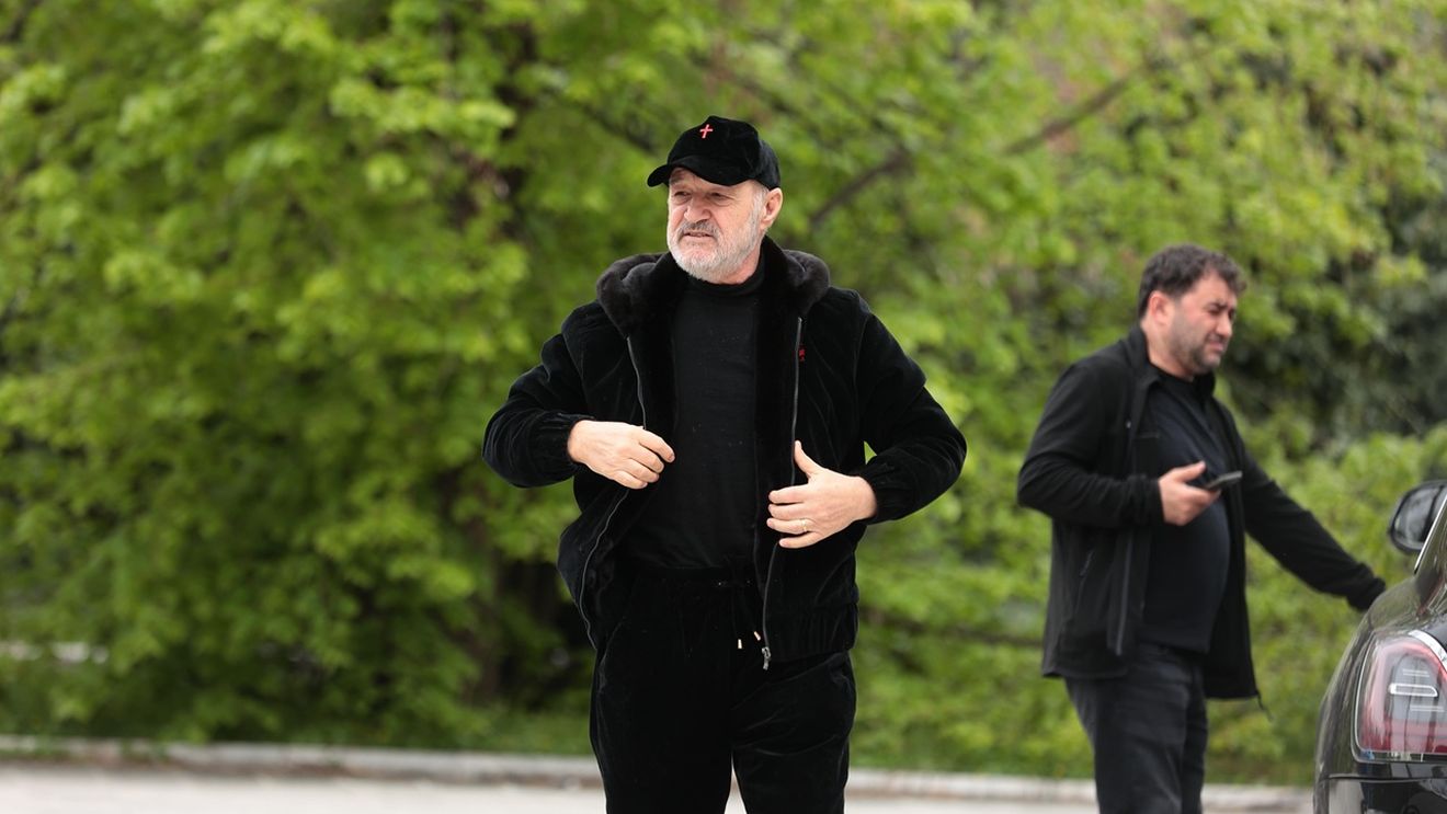 „Când mănânci smântână, mai vrei fasole? Vrei smântână!”. Gigi Becali, anunț despre transferul de la FCSB în Superliga