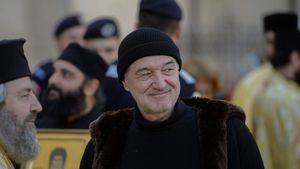 Gigi Becali, antrenorul anului în Superliga?! „Serios vă spun, luăm în calcul să îl nominalizăm! Pintilii nu poate să își asume” | VIDEO EXCLUSIV ProSport Live