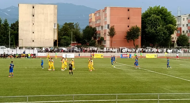 Corona Brașov s-a chinuit cu Olimpic Zărnești, dar merge în Play-off-ul Cupei României. Bogdan Rusu: ”A fost un meci de orgoliu”