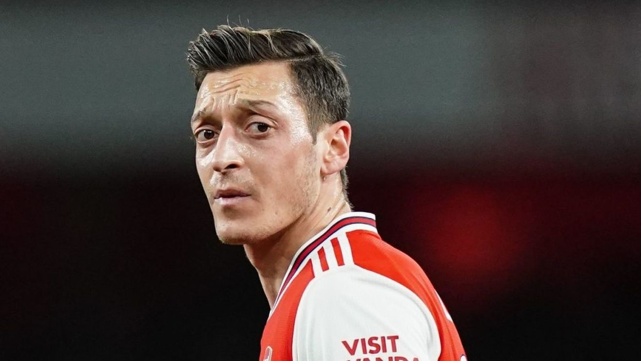 Mesut Ozil se pregătește să plece de la Arsenal! Destinația surprinzătoare pe care a ales-o