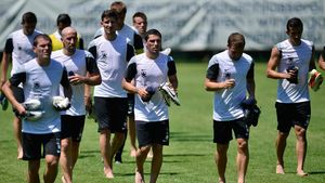 Diferență de 12 milioane de euro. Conturi pline, echipă mai slabă!