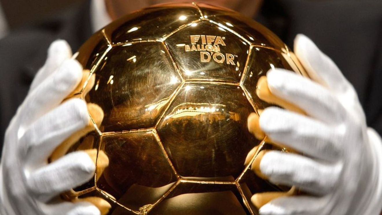 Românul prezent pe lista FourFourTwo! "Nu vă va veni să credeți că a fost nominalizat la Balonul de Aur" | FOTO