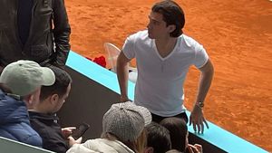 Ianis Hagi și soția Elena, invitații de marcă ai lui Jaqueline Cristian în loja ei privată! Fotbalistul naționalei României și frumoasa lui nevastă au atras toate privirile la Madrid. FOTO EXCLUSIV