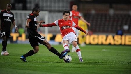 Dinamo acuzată de amatorism: "Nu are față de campioană! S-au jucat cu Pârvulescu, l-au și îmbrăcat în tricoul lor"