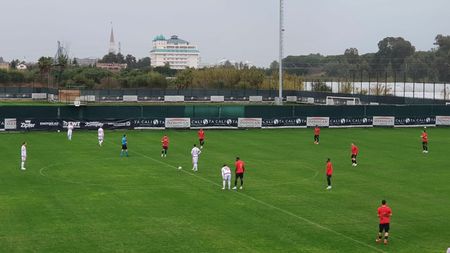 Dinamo a transferat un fotbalist care nu poate să joace: de ce nu a fost în lot Darko Velkovski, singura achiziție a lui Andrei Nicolescu! Cum s-au descurcat „câinii” în amicalul cu Genclerbirligi
