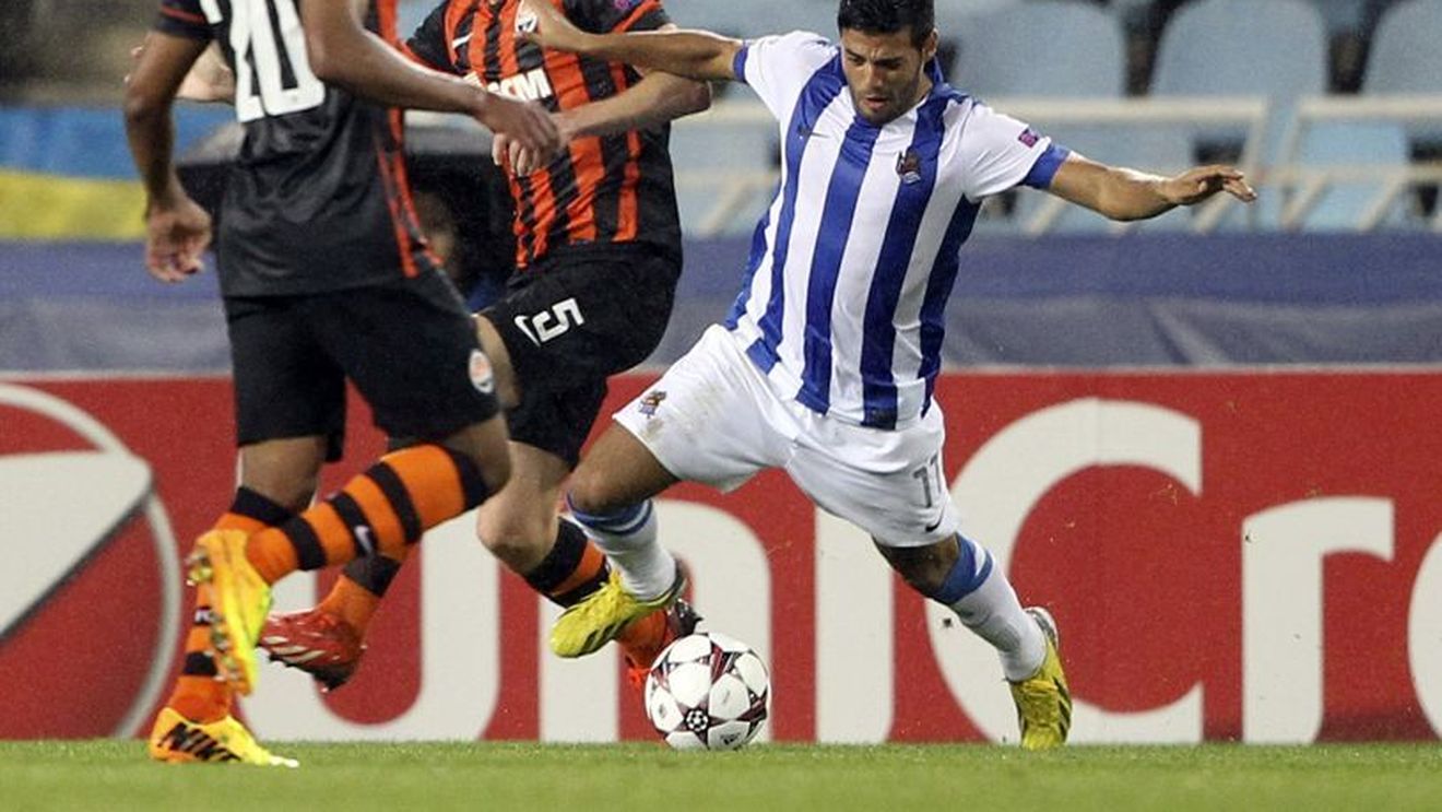 Spaniolii reclamă un penalty neacordat de Hațegan pentru Sociedad în meciul cu Șahtior Donețk