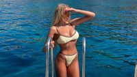 Valentina s-a dat de gol! S-a pozat în patul milionarului și a postat imaginile, iar relația lor a fost demascată