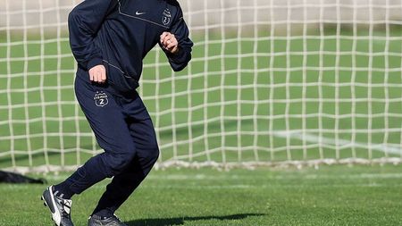 "Ogăraru va lipsi 3-4 zile, O. Petre poate reveni după două"