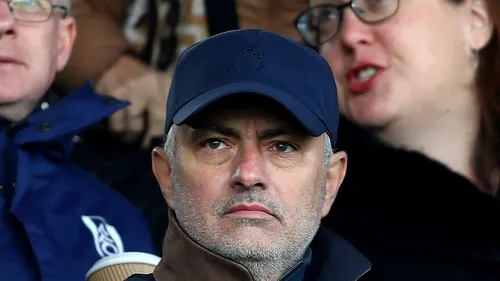 Un fost jucător al lui Tottenham îl critică pe Jose Mourinho după ce și-a scos jucătorii la antrenament în plină pandemie de coronavirus: „Întotdeauna încalcă regulile!”