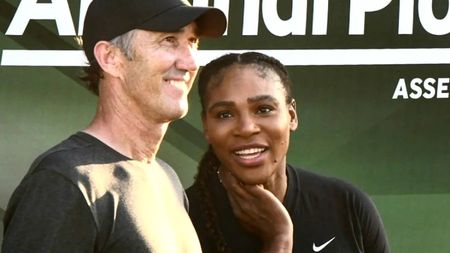 Se răzbună Serena Williams după ce Simona Halep i-a „furat" antrenorul!? Americanca a revenit pe teren, iar Darren Cahill a stat cu ochii pe ea | VIDEO